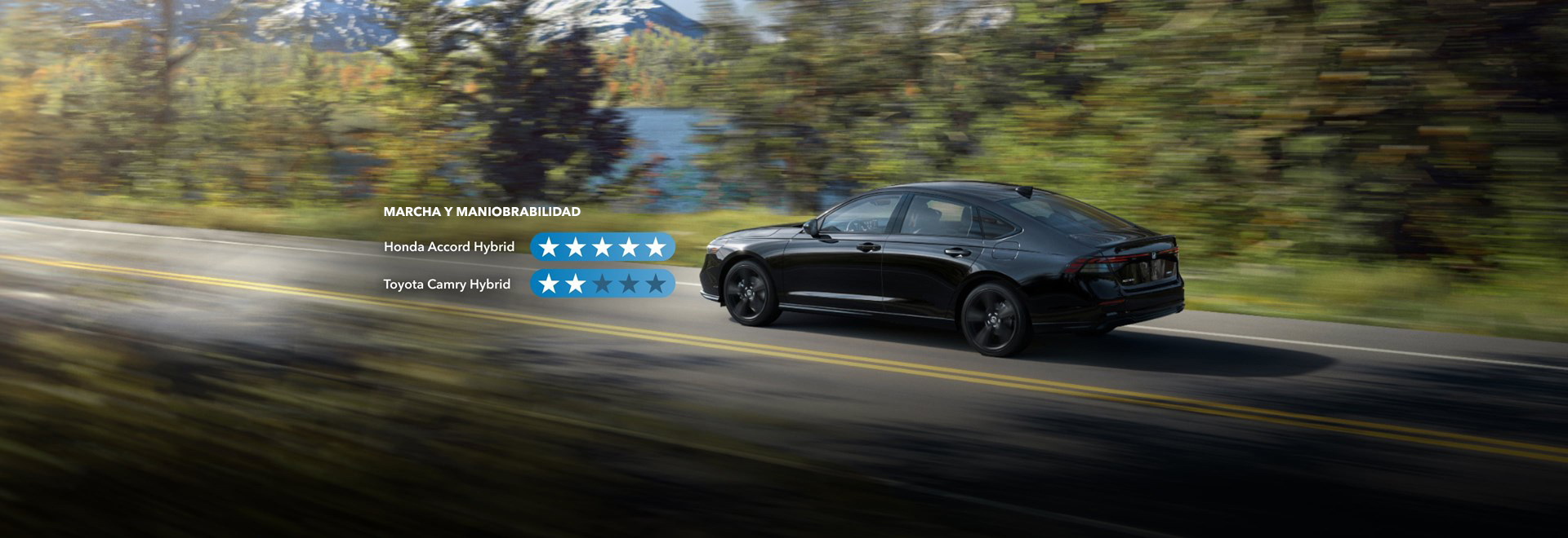 Honda Accord Sport-L Hybrid 2025 en Crystal Black Pearl conduciendo por una carretera abierta bordeada de árboles.